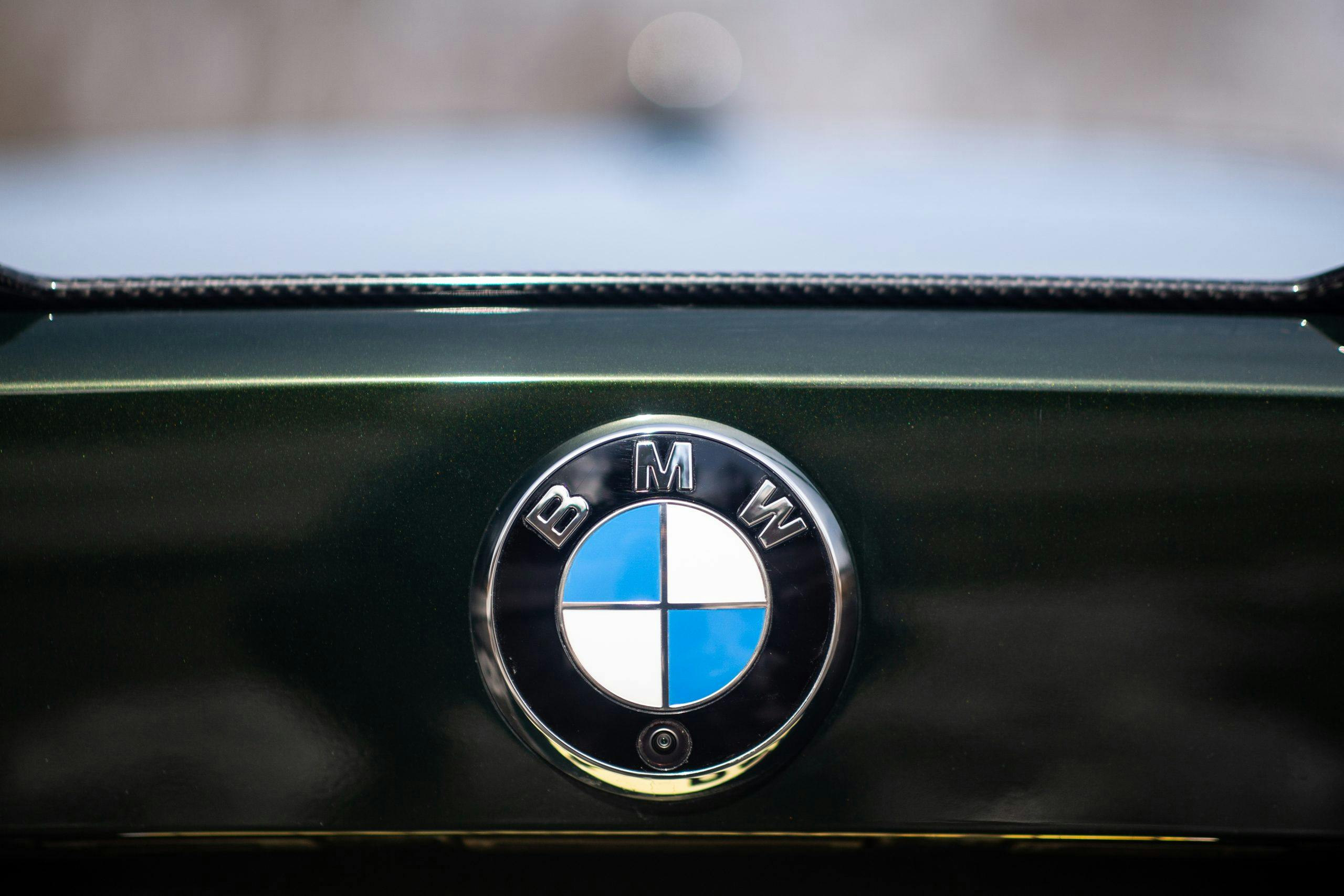 2022 BMW M440i rear badge camera
