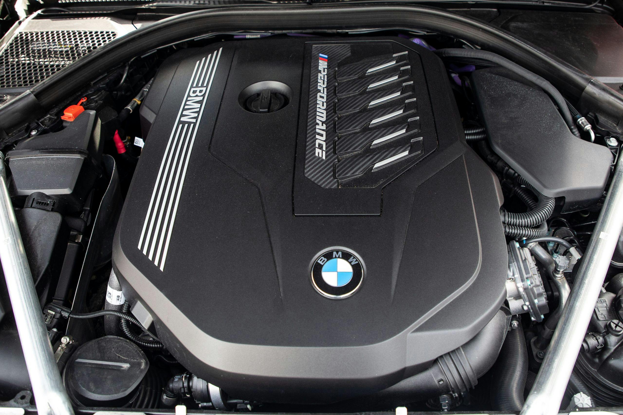 2022 BMW M440i engine