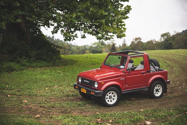 Suzuki Samurai front three quarter