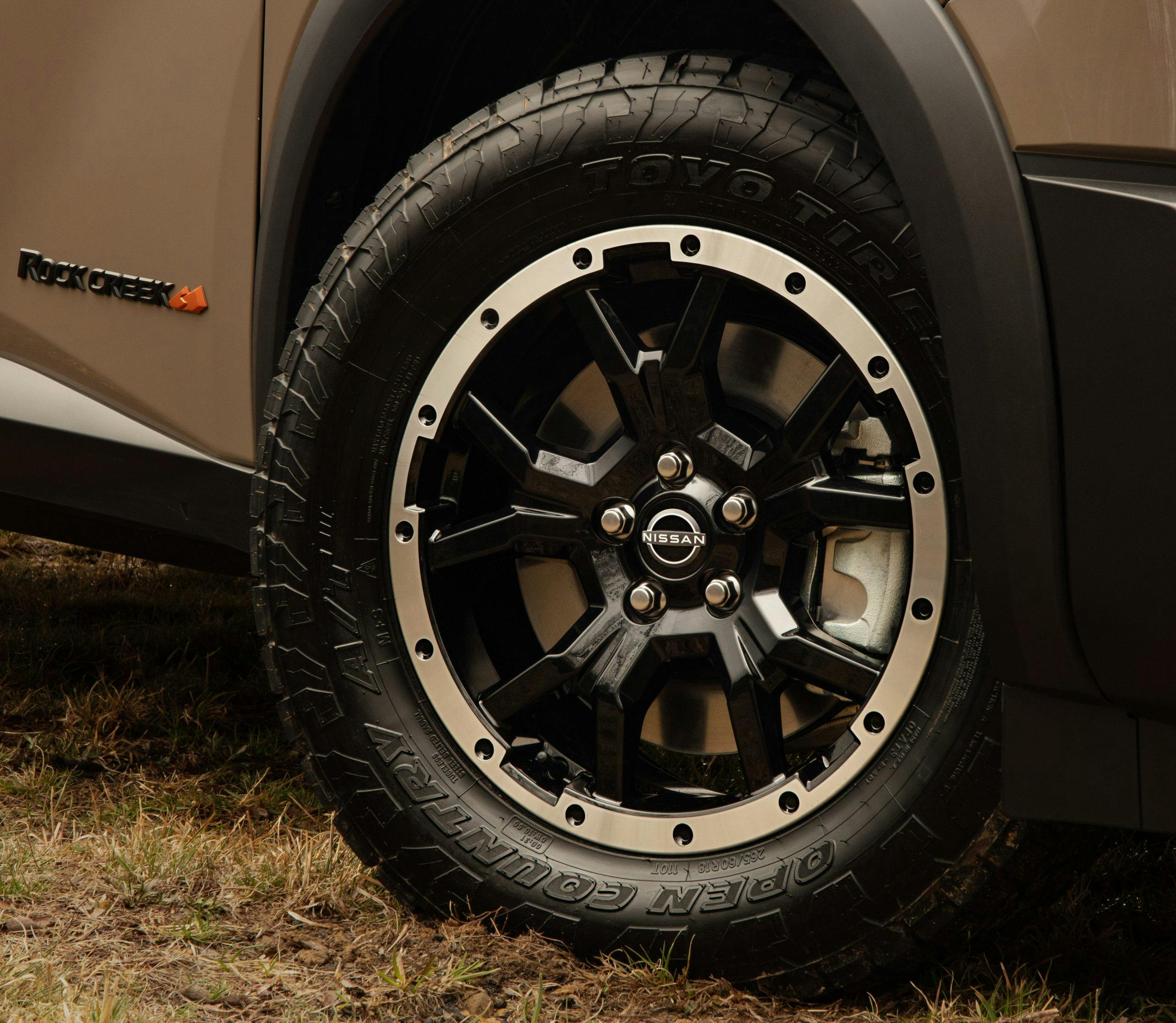 2023 Nissan Pathfinder Rock Creek tires