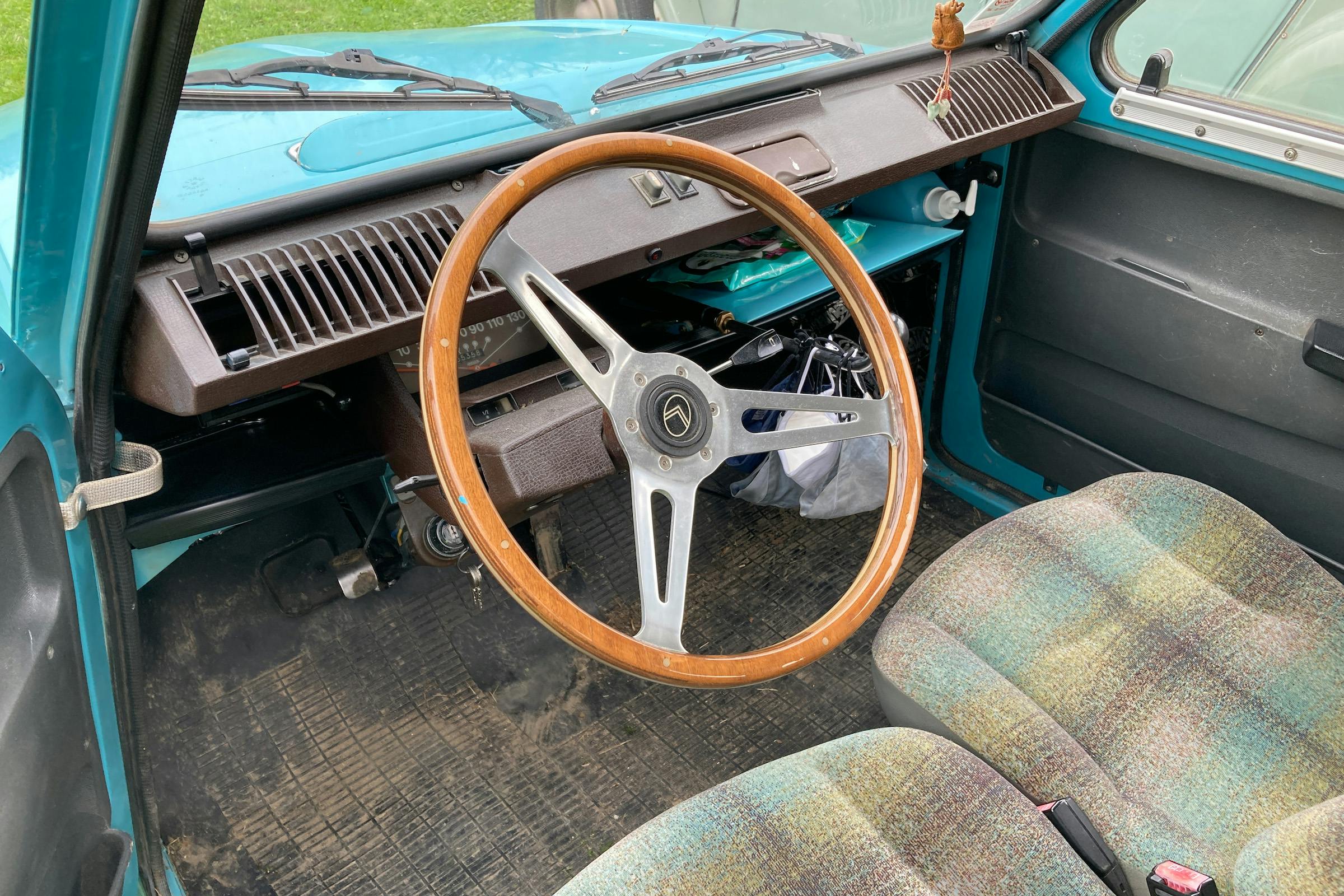 Citroen Dyane steering wheel