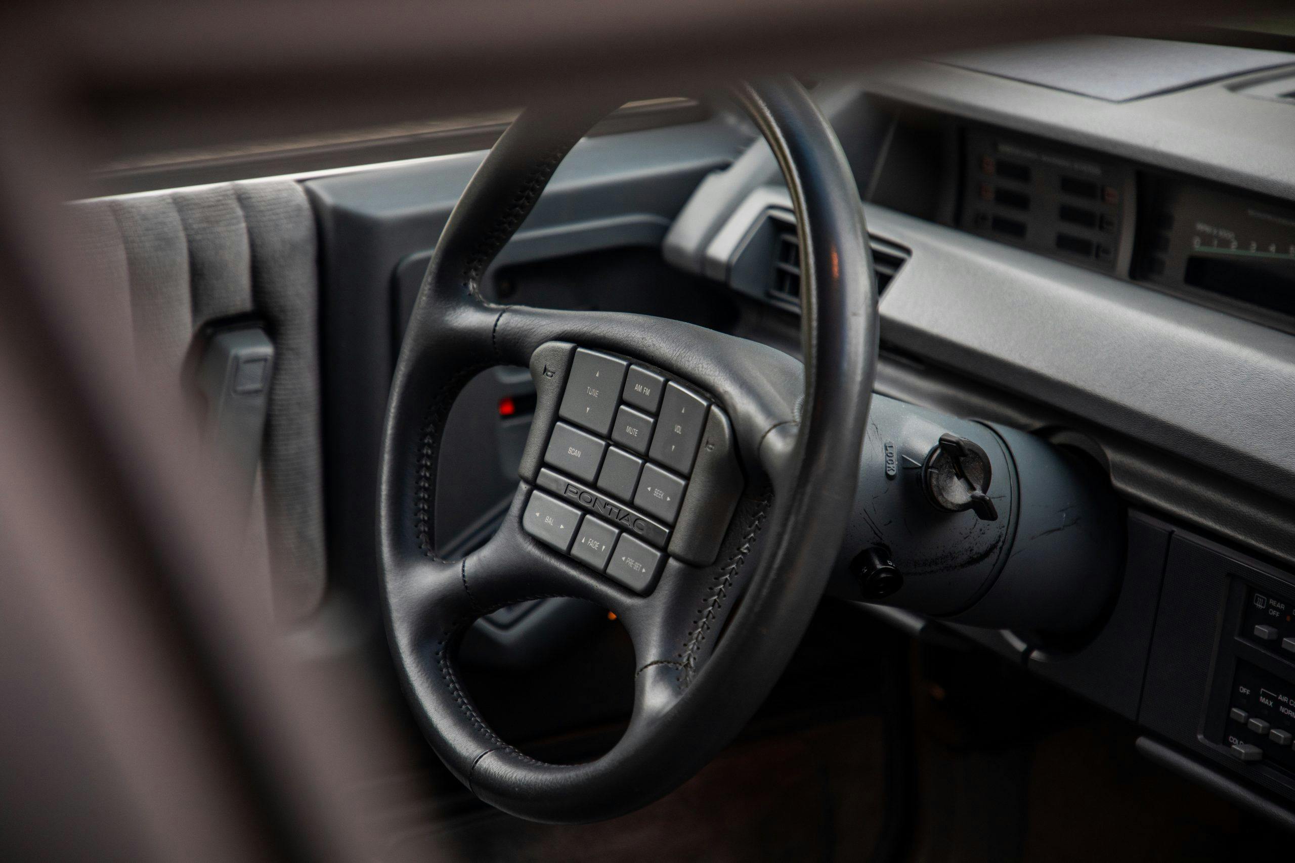 1989 Pontiac 6000STE AWD steering wheel