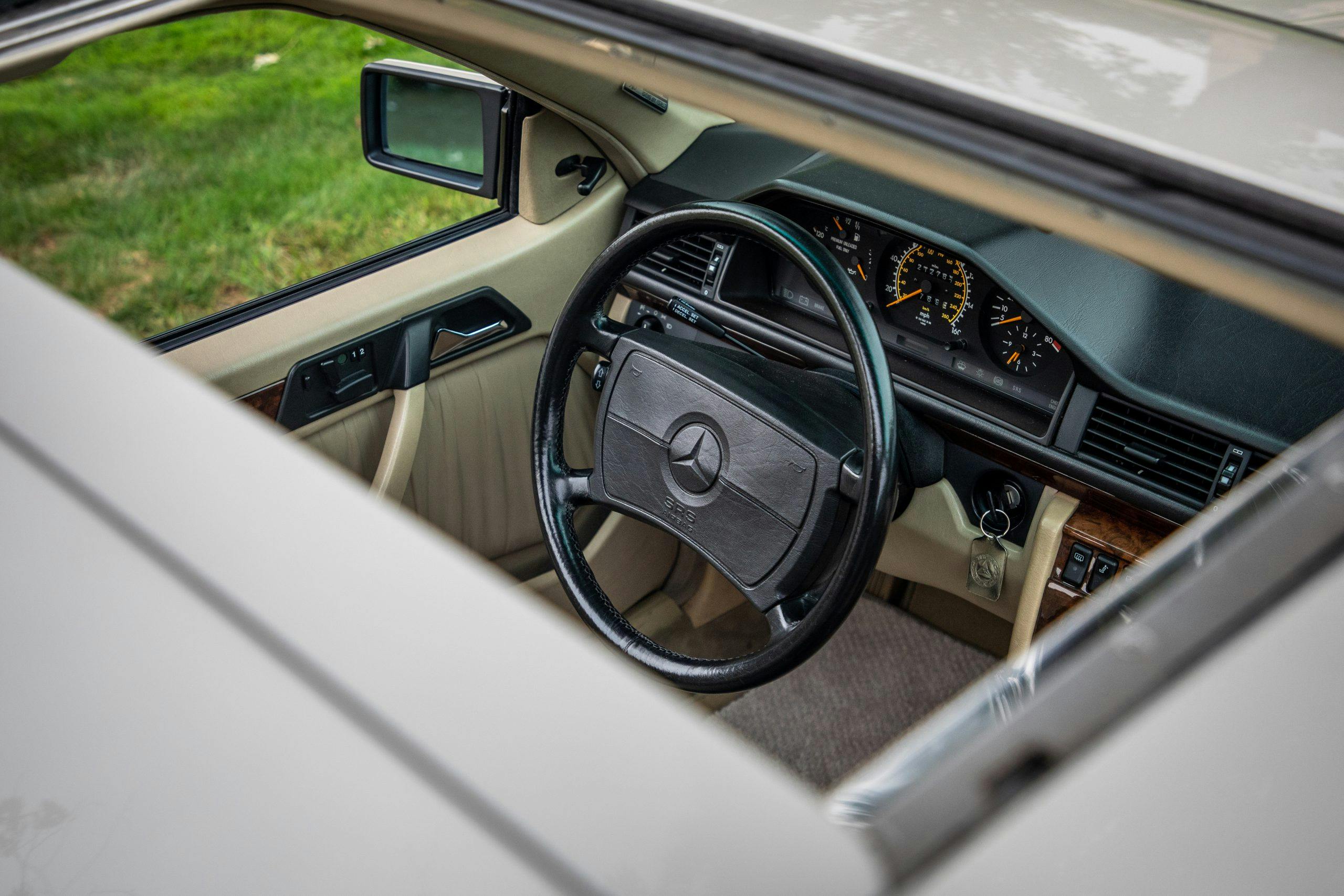 1990 Mercedes-Benz 300CE-24 interior moonroof egress