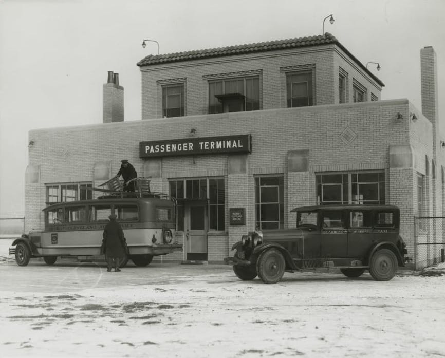 Ford-Airfield-1928 Passenger Terminal
