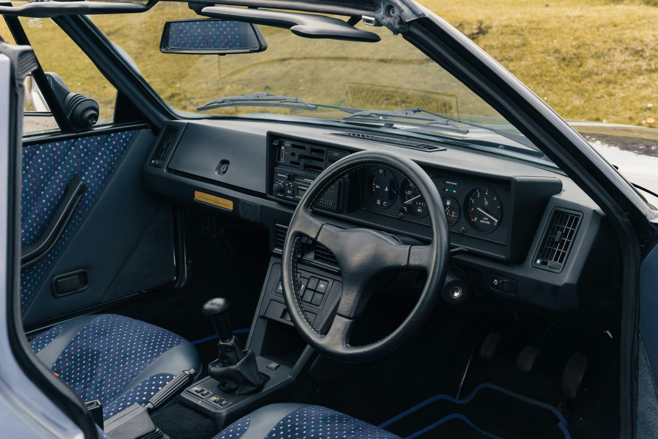 Fiat X19 interior driver side