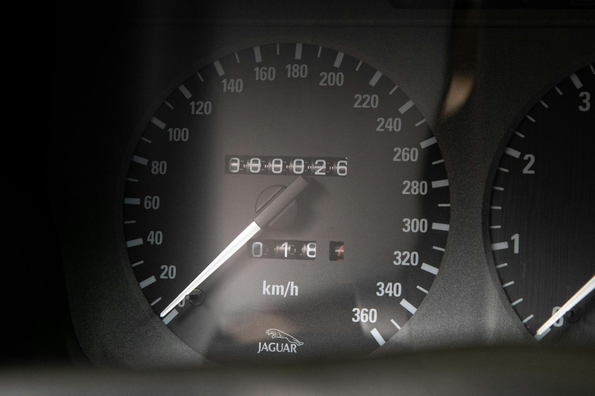 Jaguar XJ220 speedometer odometer