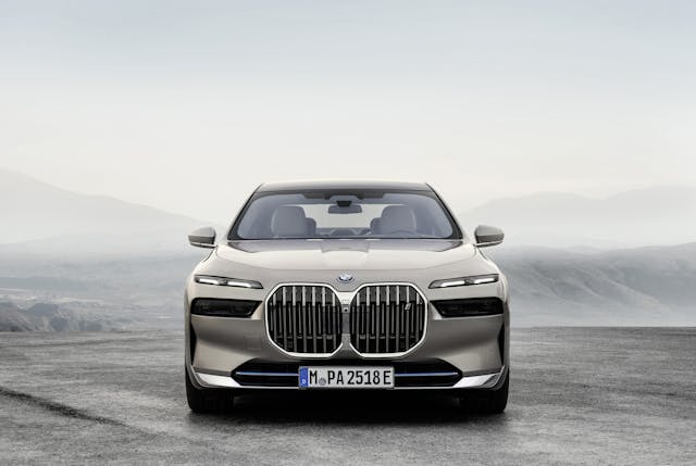 BMW 7-Series front end