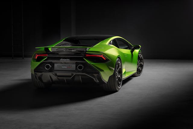 Lamborghini Huracán Technica spoiler diffuser rear