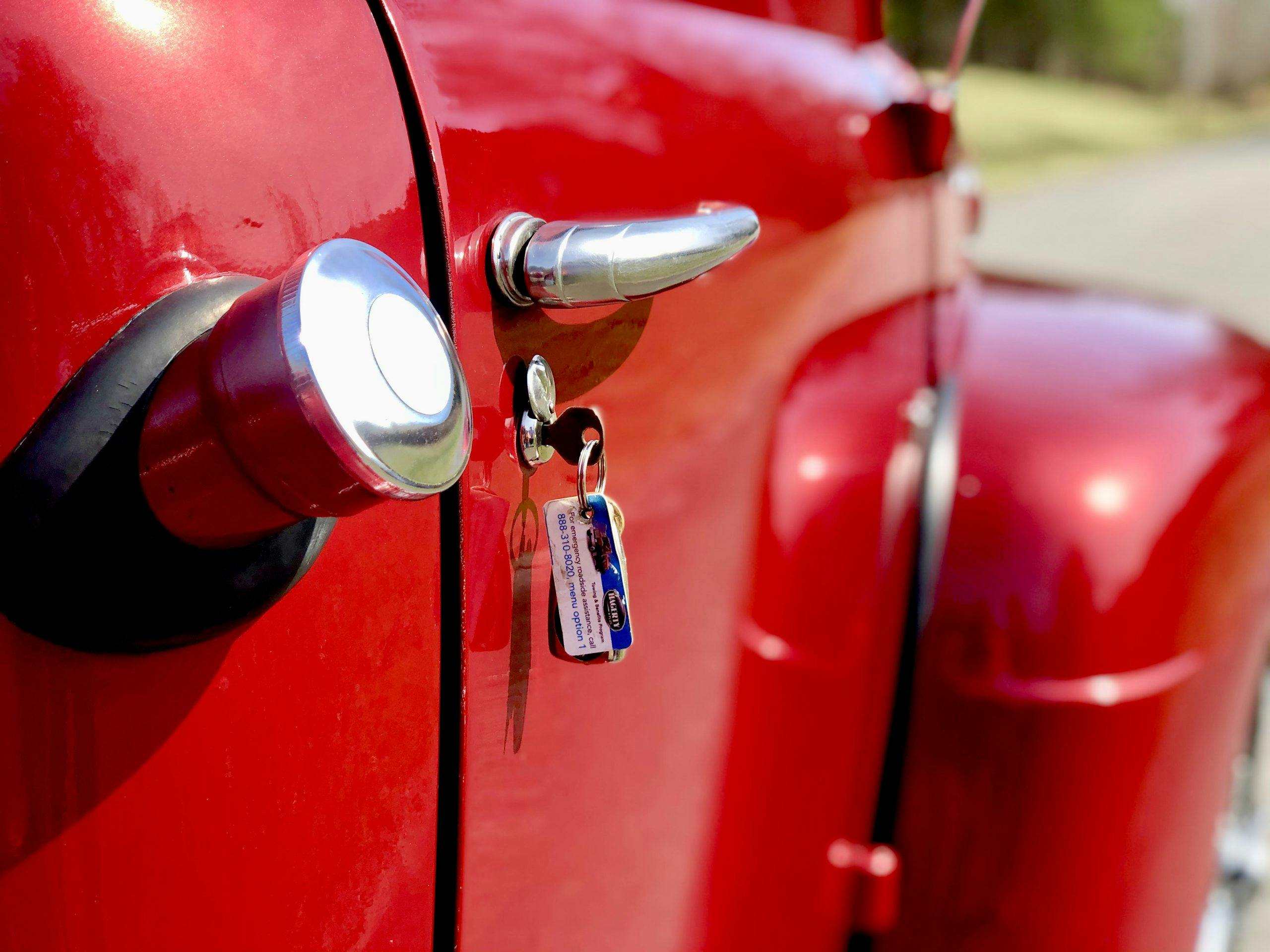1948 Ford F-1 key in door closeup