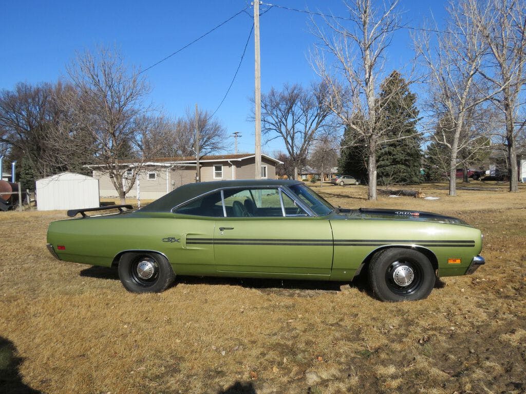 1970 Plymouth GTX Coupe side
