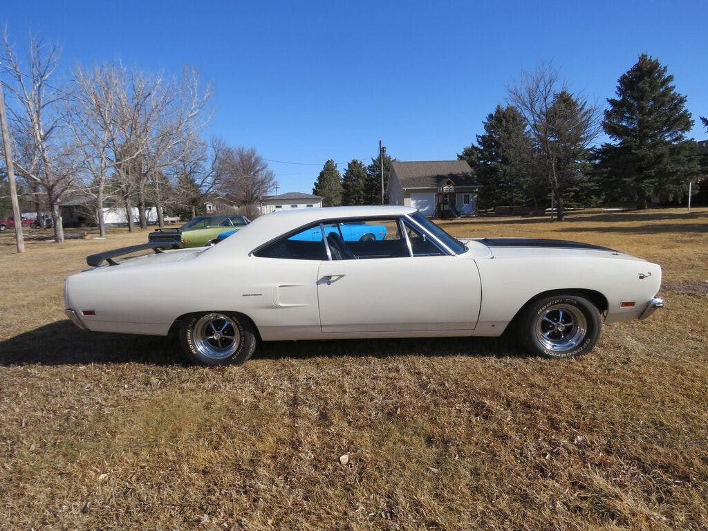 1970 Plymouth Roadrunner Coupe side