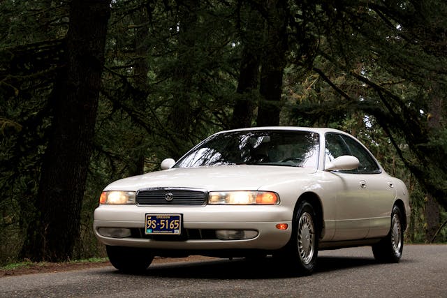 1993 Mazda 929 front white