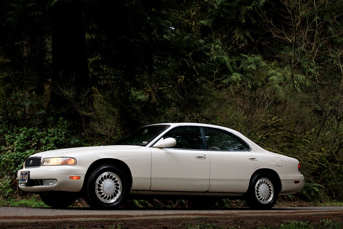 1993 Mazda 929 front three quarter white