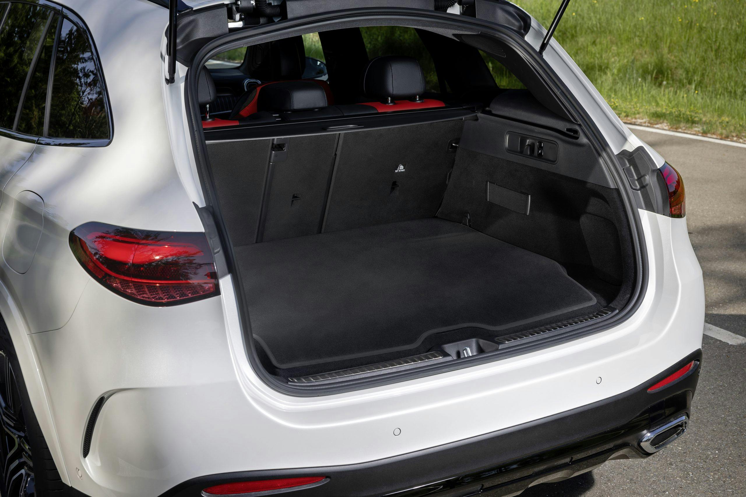 Mercedes-Benz GLC SUV interior trunk