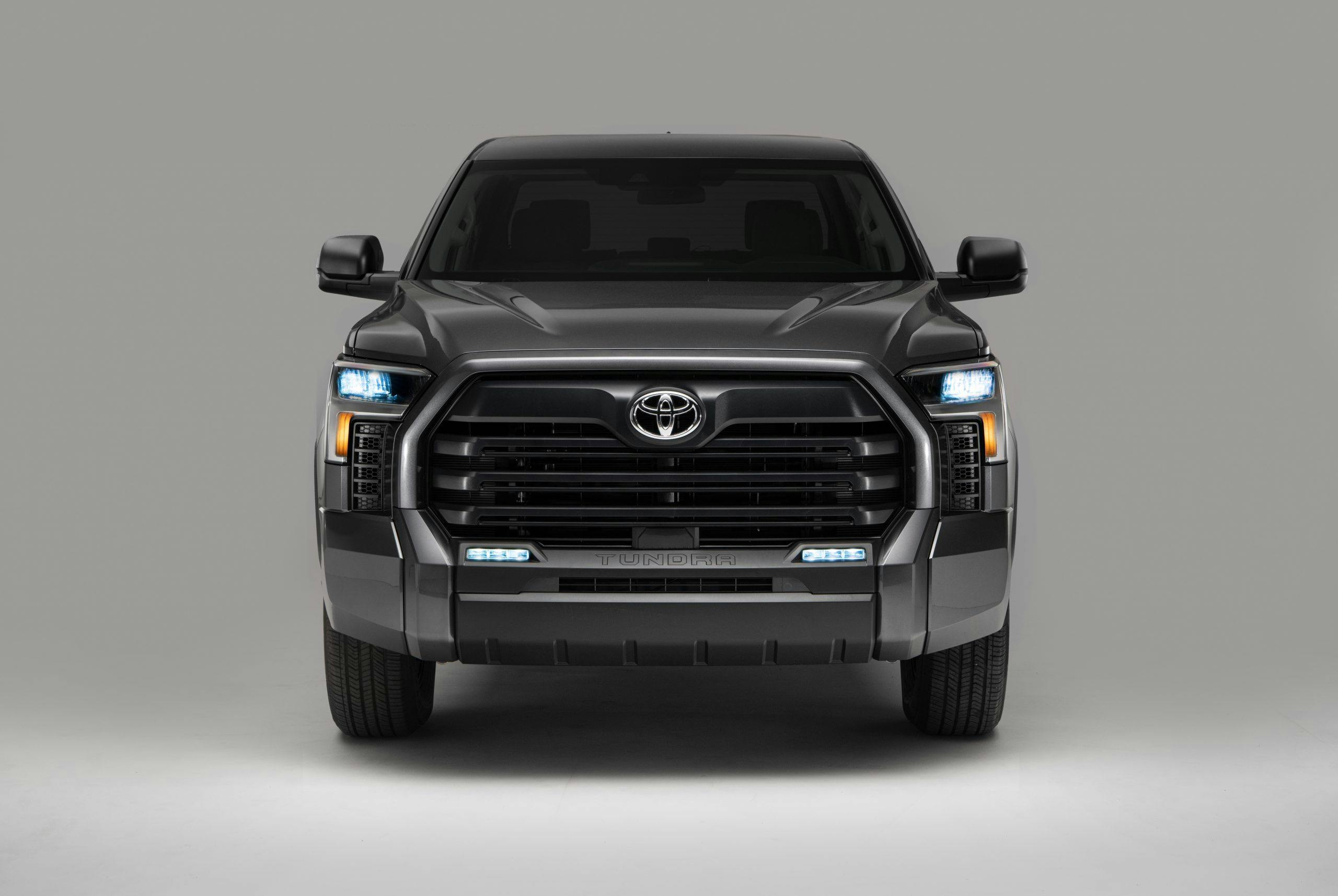 2023 toyota tundra sx package
