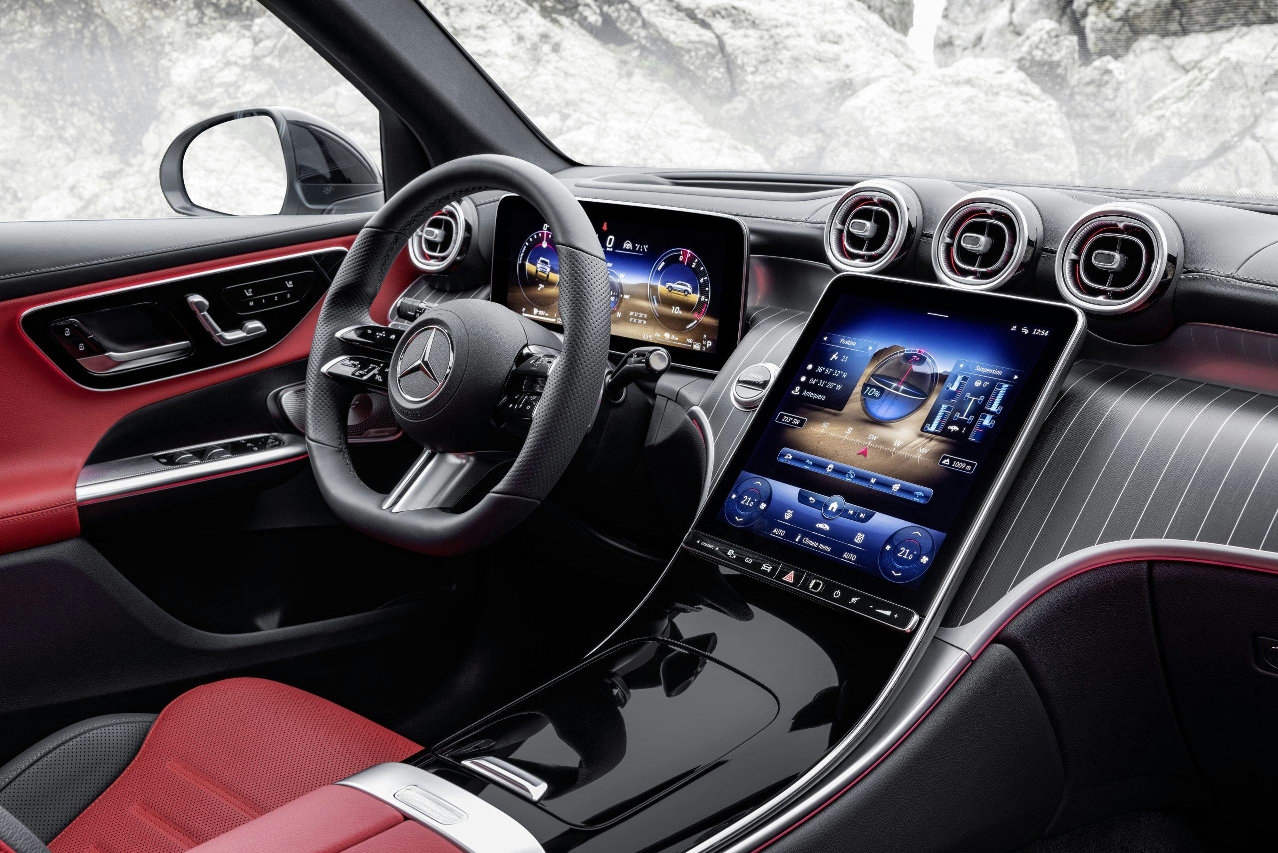 2023 Mercedes-Benz GLC SUV infotainment interior