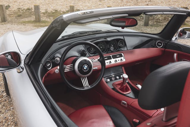 2000 BMW Z8 interior