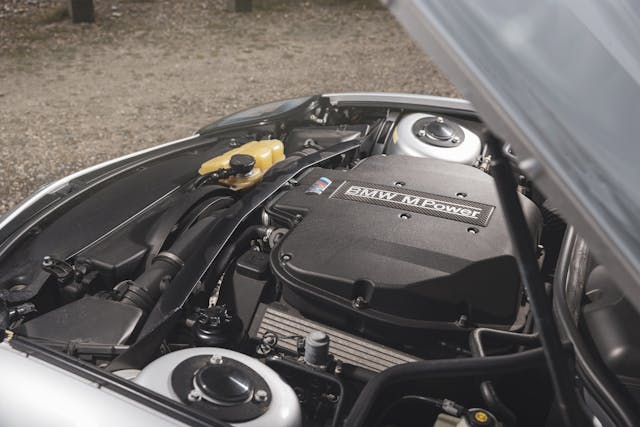 2000 BMW Z8 engine bay