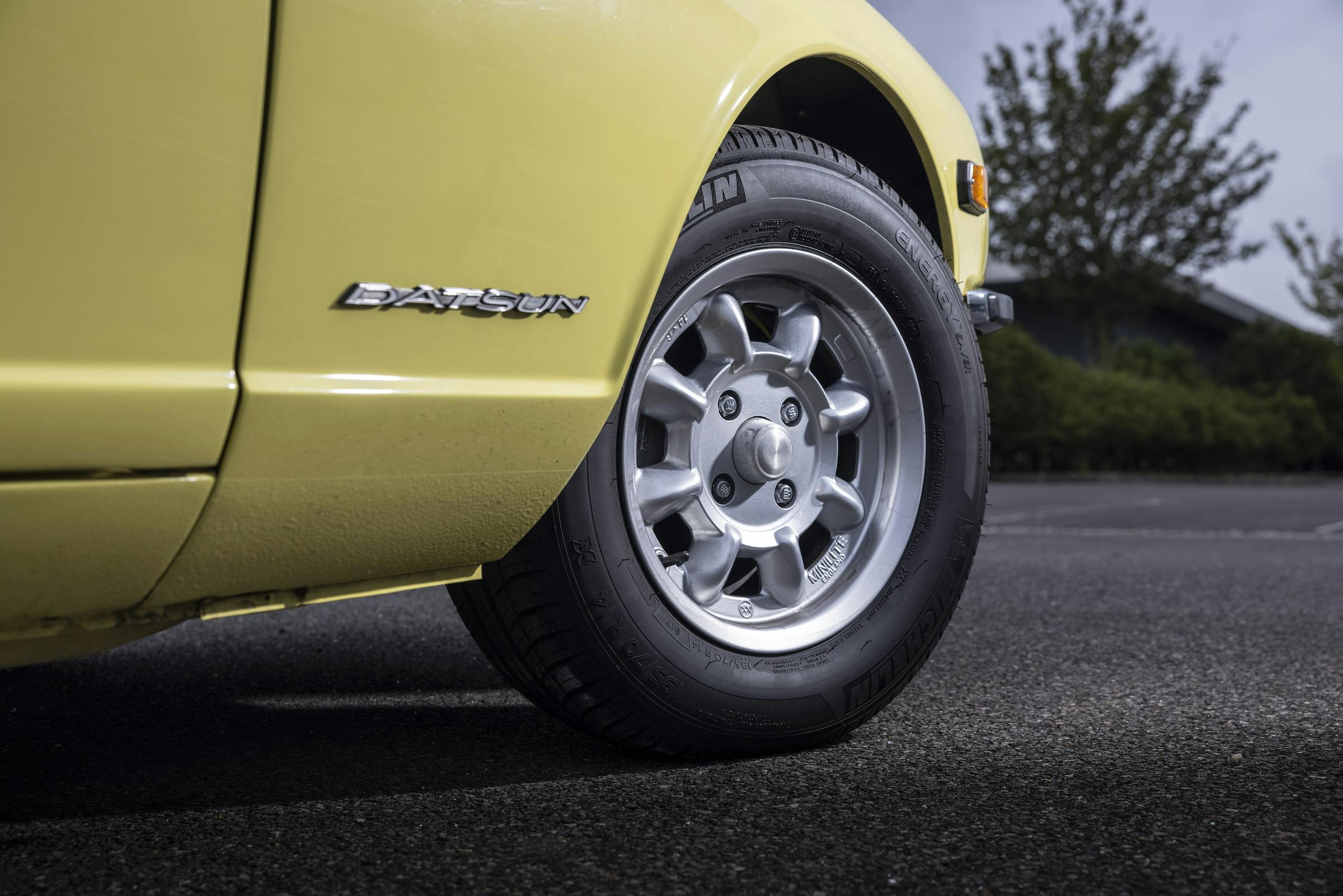 Datsun 240Z front wheel tire