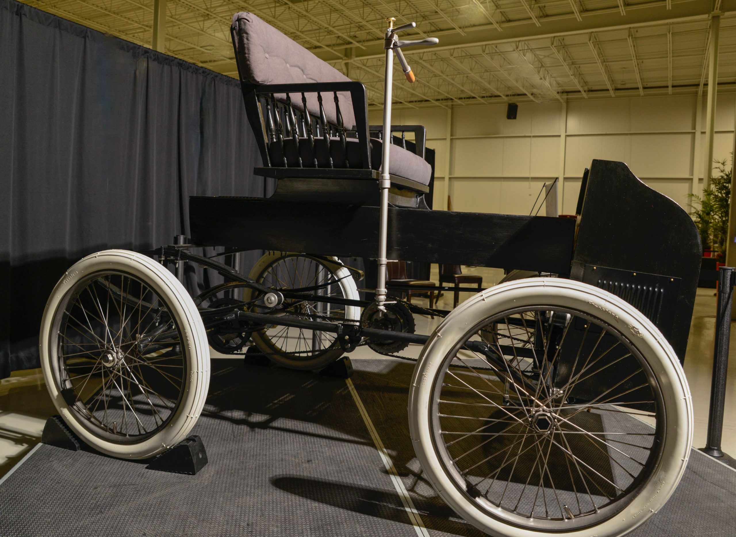 Canada’s first combustion-powered car lives again in this now-finished ...