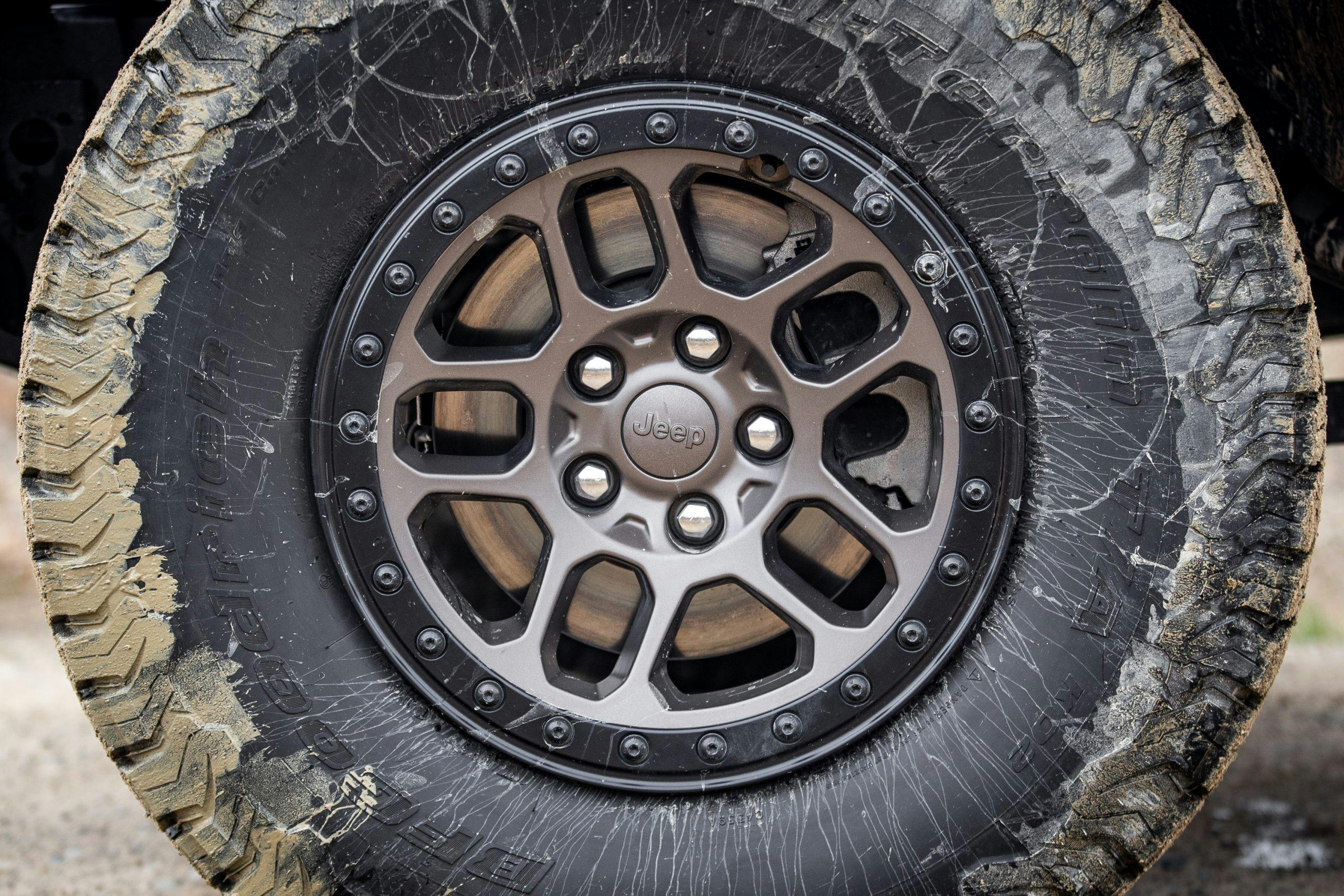 2022 Jeep Wrangler Rubicon 392 tire