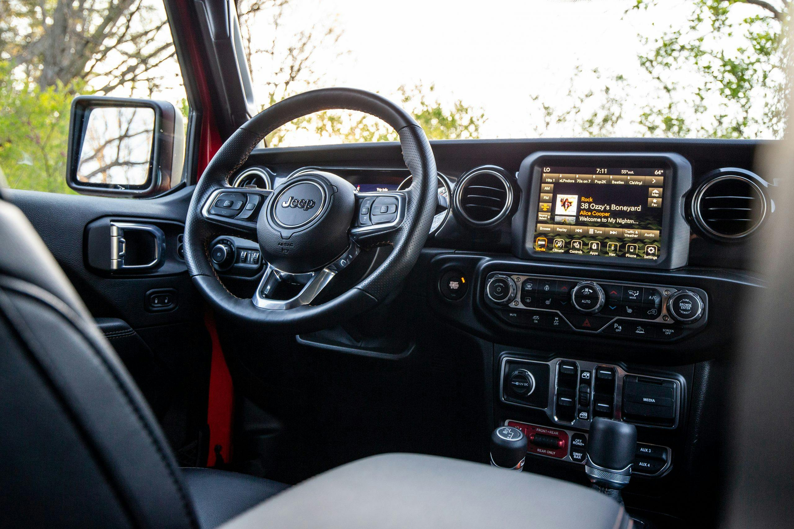 2022 Jeep Wrangler Rubicon 392 steering wheel