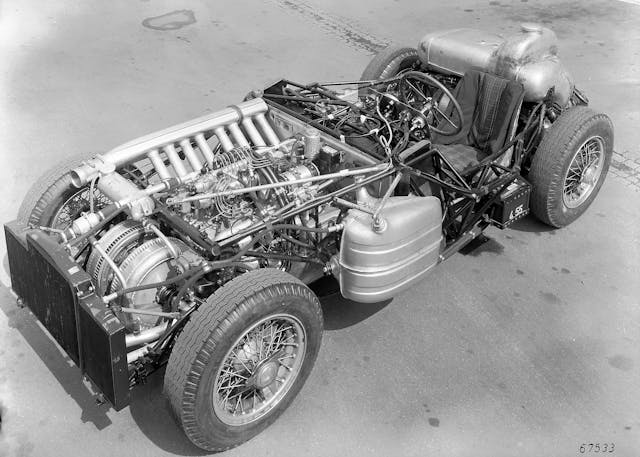 300 SLR chassis drivetrain internals