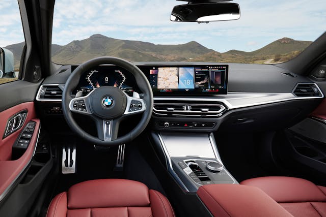 2023 BMW 3 series curved screen new interior
