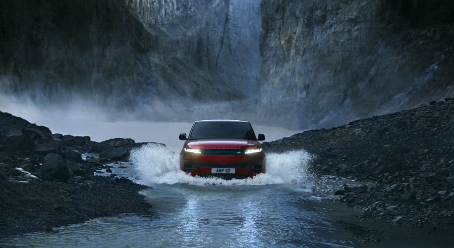 2023 Range Rover Sport off-road action 3