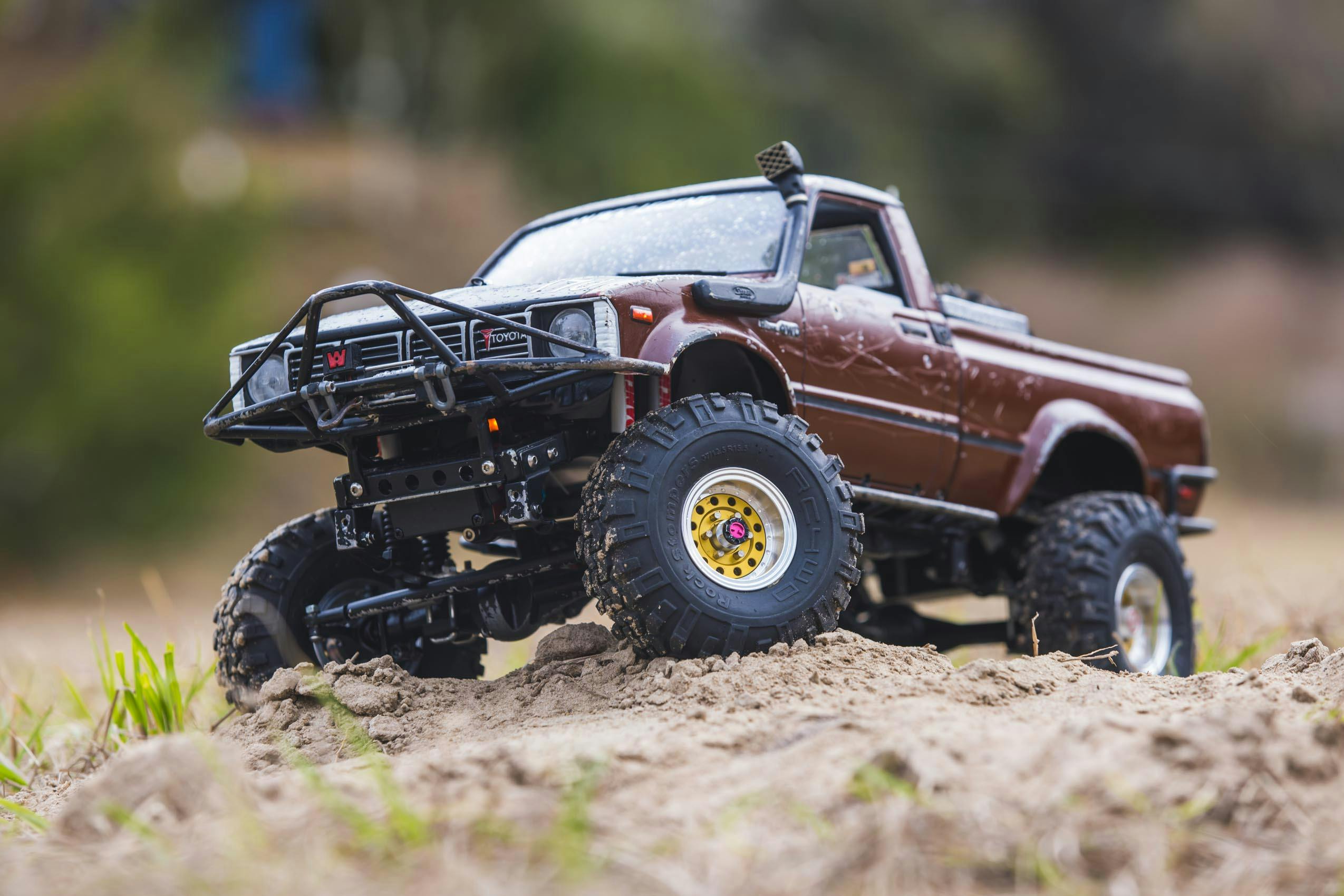 Scale RC Crawlers Chino Crawler front three quarter staged