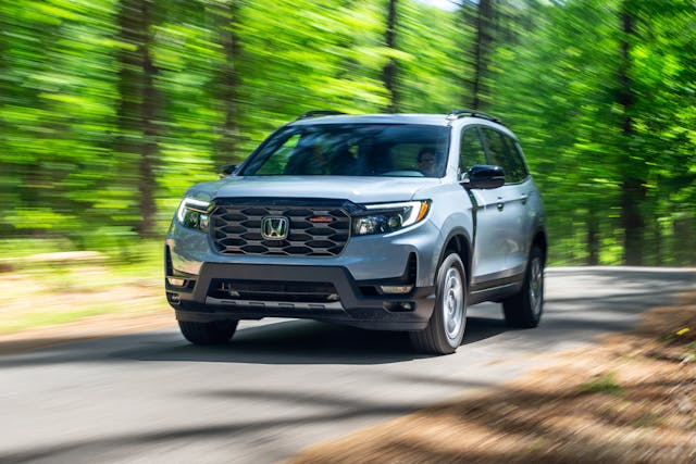 2022 Honda Passport TrailSport AWD front three-quarter