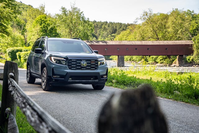 2022 Honda Passport TrailSport AWD front three-quarter