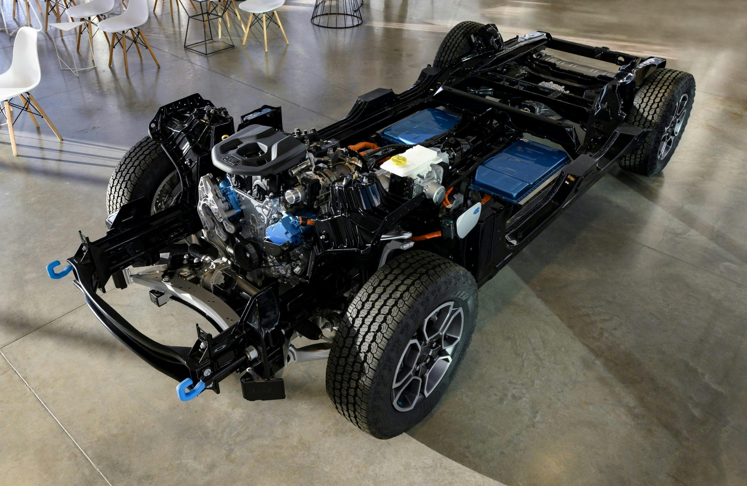 2023 Jeep Grand Cherokee Trailhawk 4xe powertrain and frame