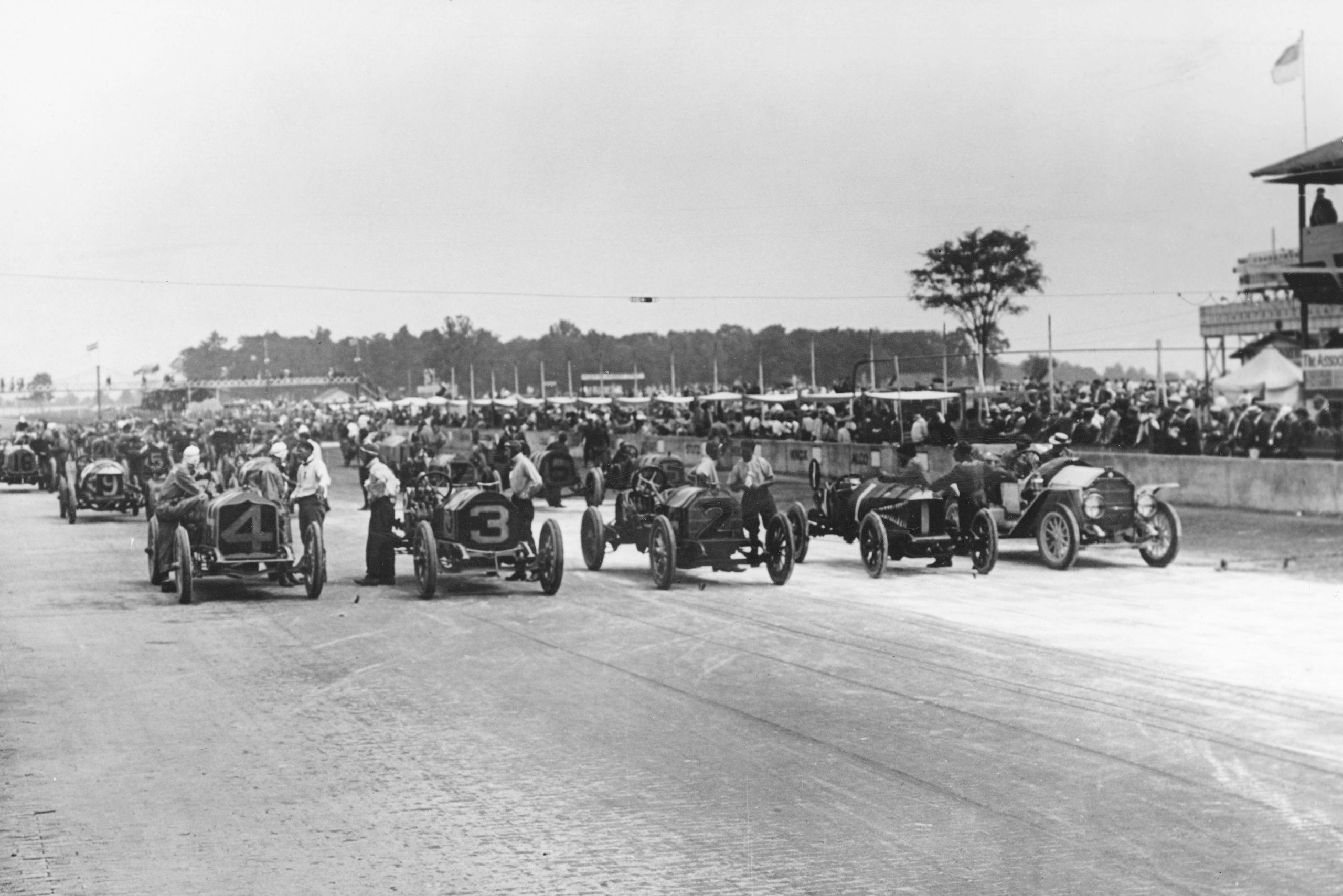 First Indy 500 starting line
