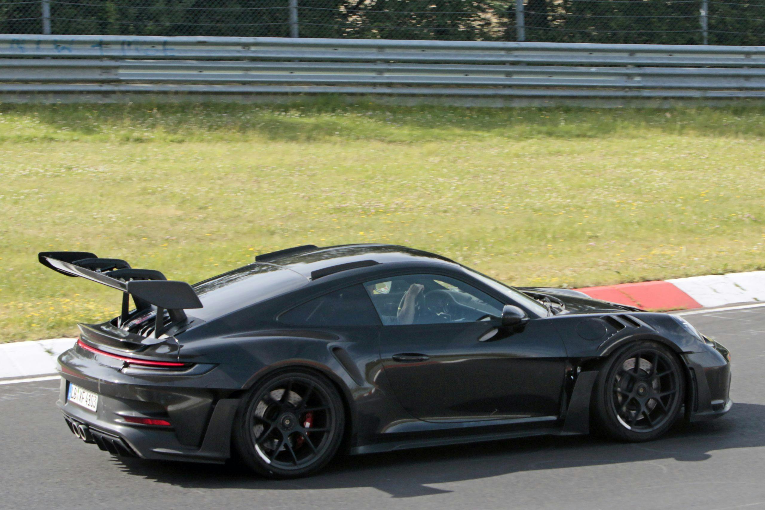 Porsche 911 GT3 RS Spy Shots exterior close-up rear and side