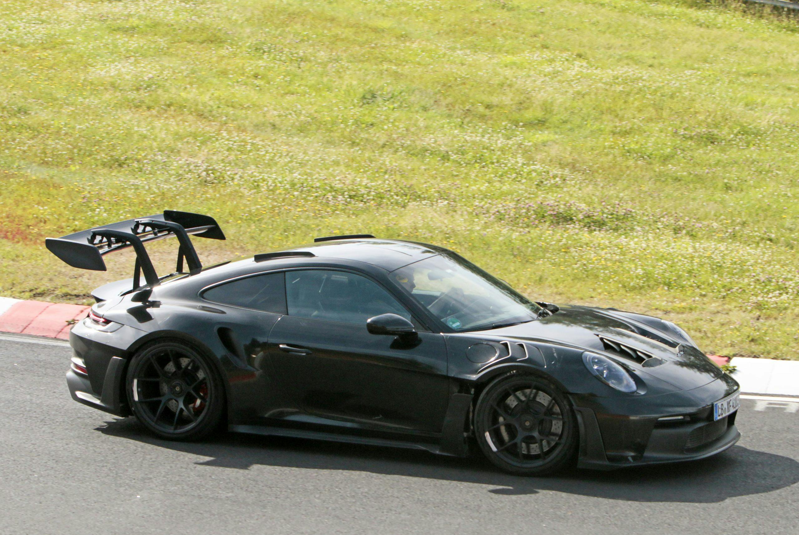 Porsche 911 GT3 RS Spy Shots exterior side profile