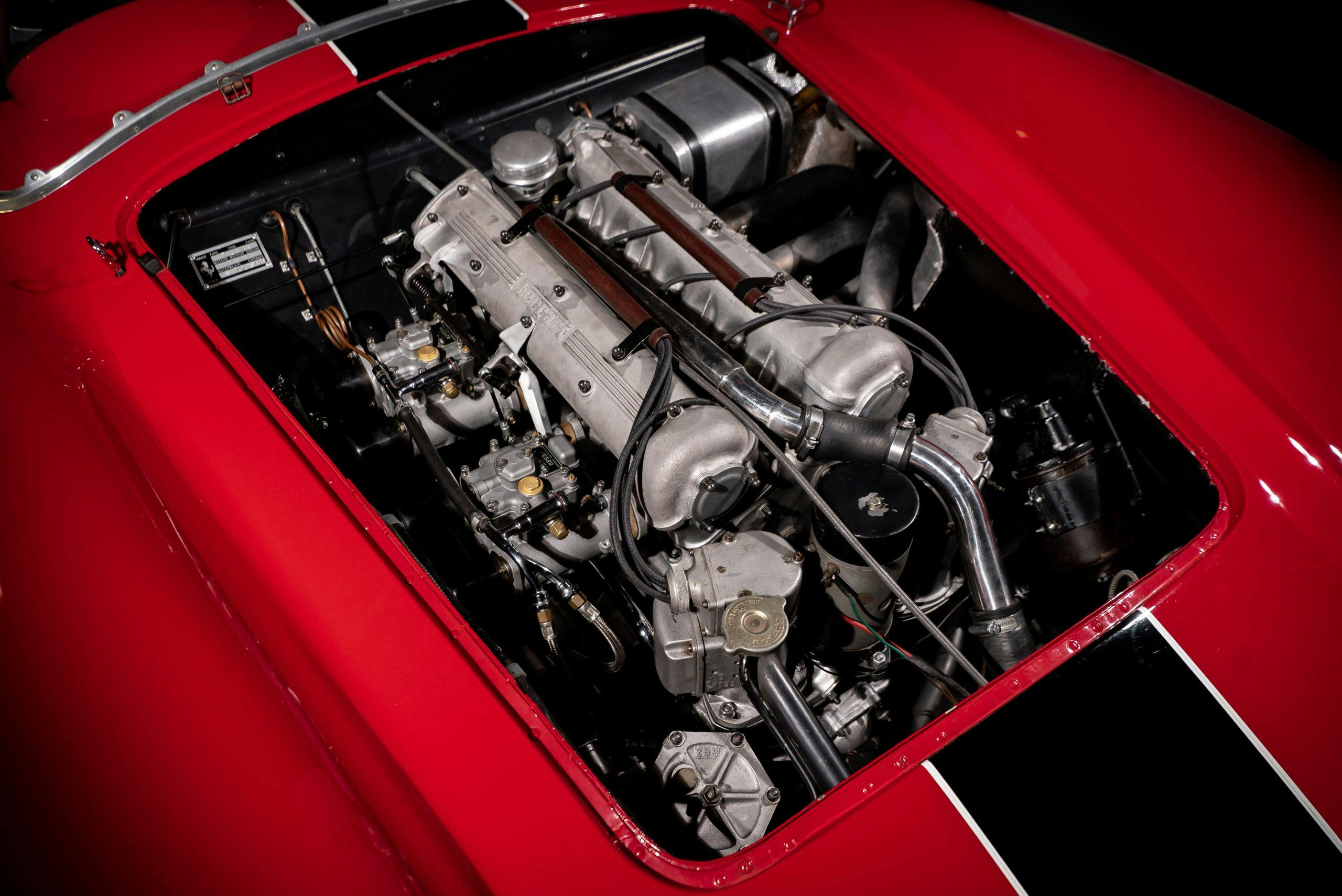 1957-Ferrari-500-TRC-Spider-by-Scaglietti engine