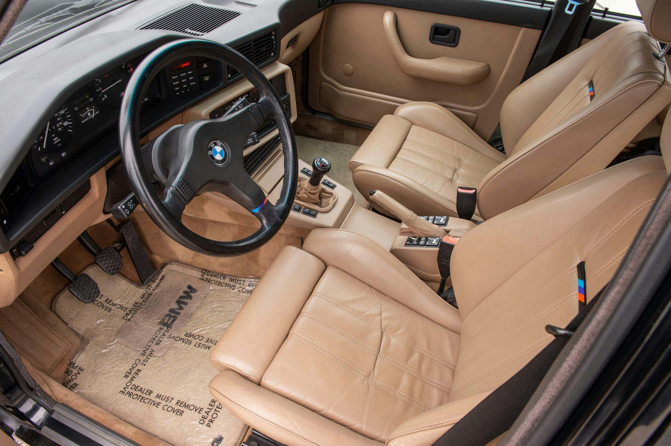1988 BMW M5 interior
