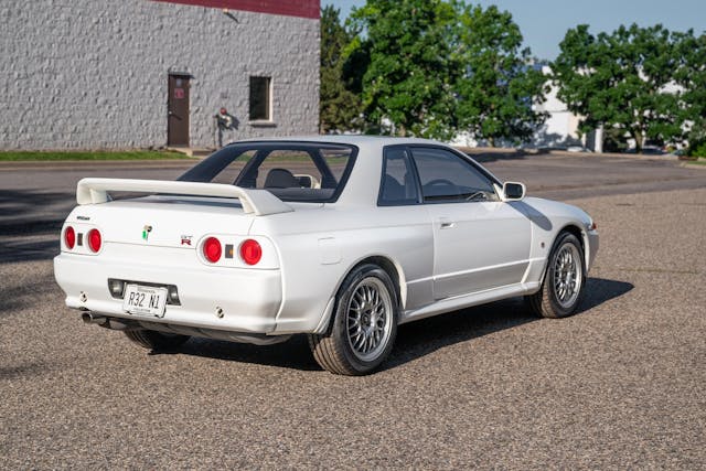 1994 Nissan Skyline GT-R V-Spec N1 rear three-quarter japanese car