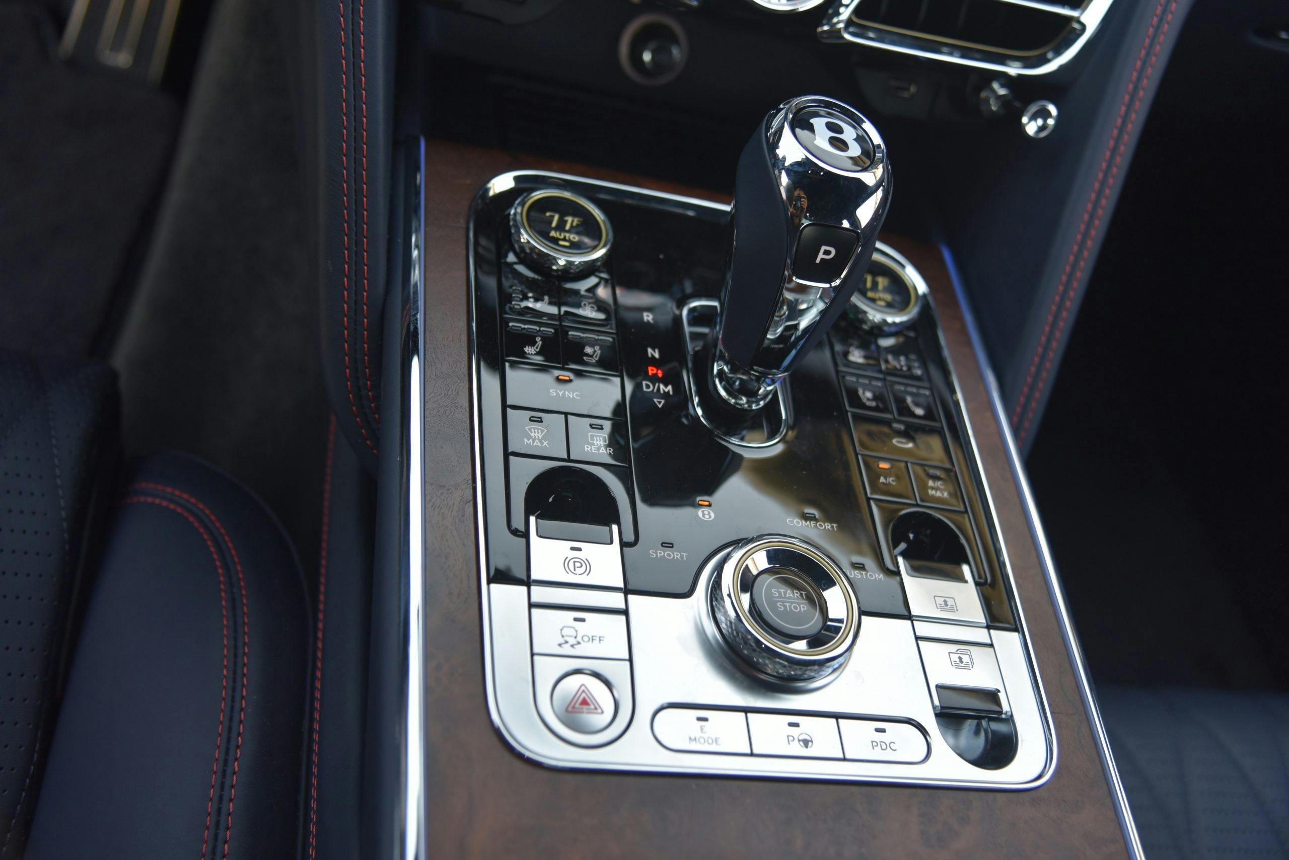 2022 Bentley Flying Spur Hybrid interior center console selector