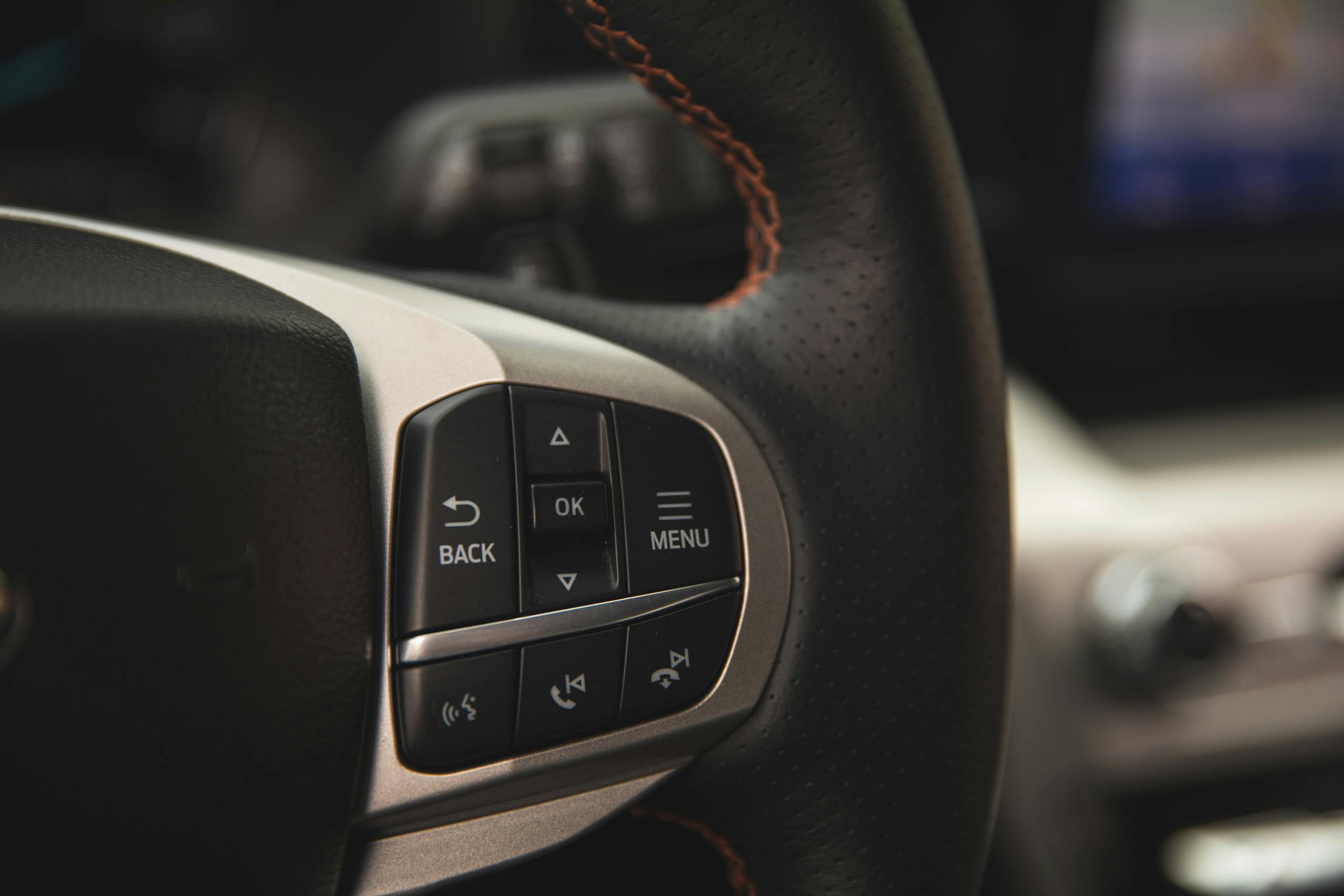 Ford Explorer Timberline interior steering wheel controls