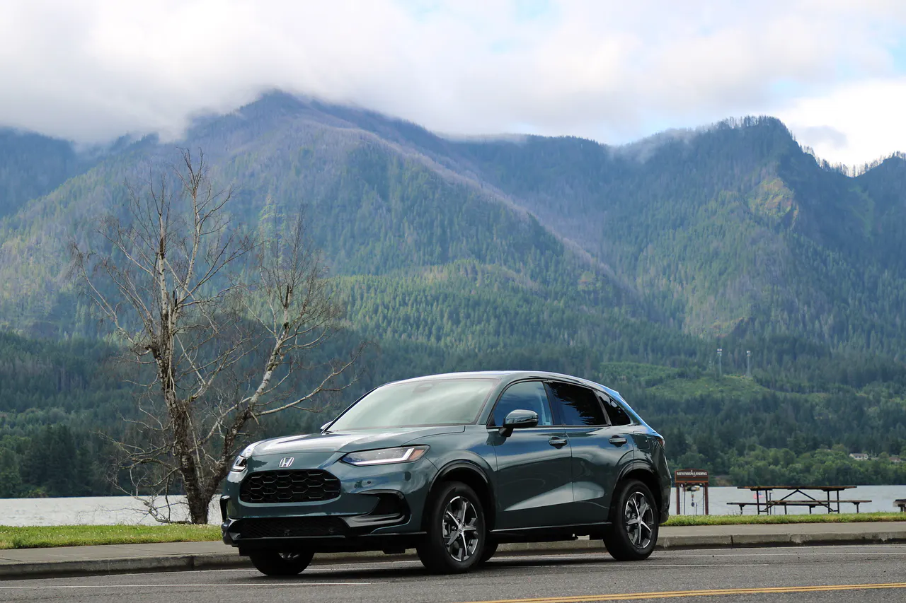 First Look Review: 2023 Honda HR-V EX-L - Hagerty Media
