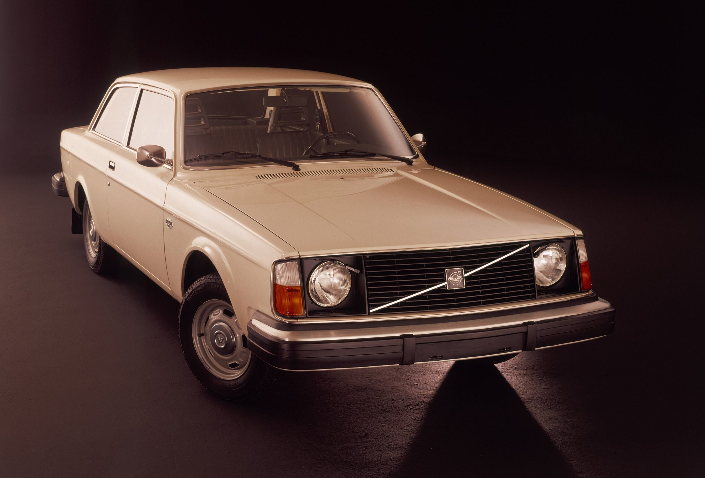 ポポ ボルボ・V60(FD4204T)セルモーター 中古 922740｜UPJ.Parts