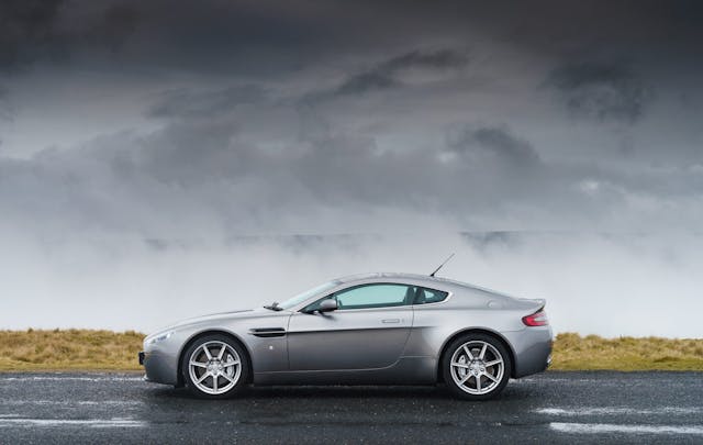 Aston Martin V8 Vantage side profile
