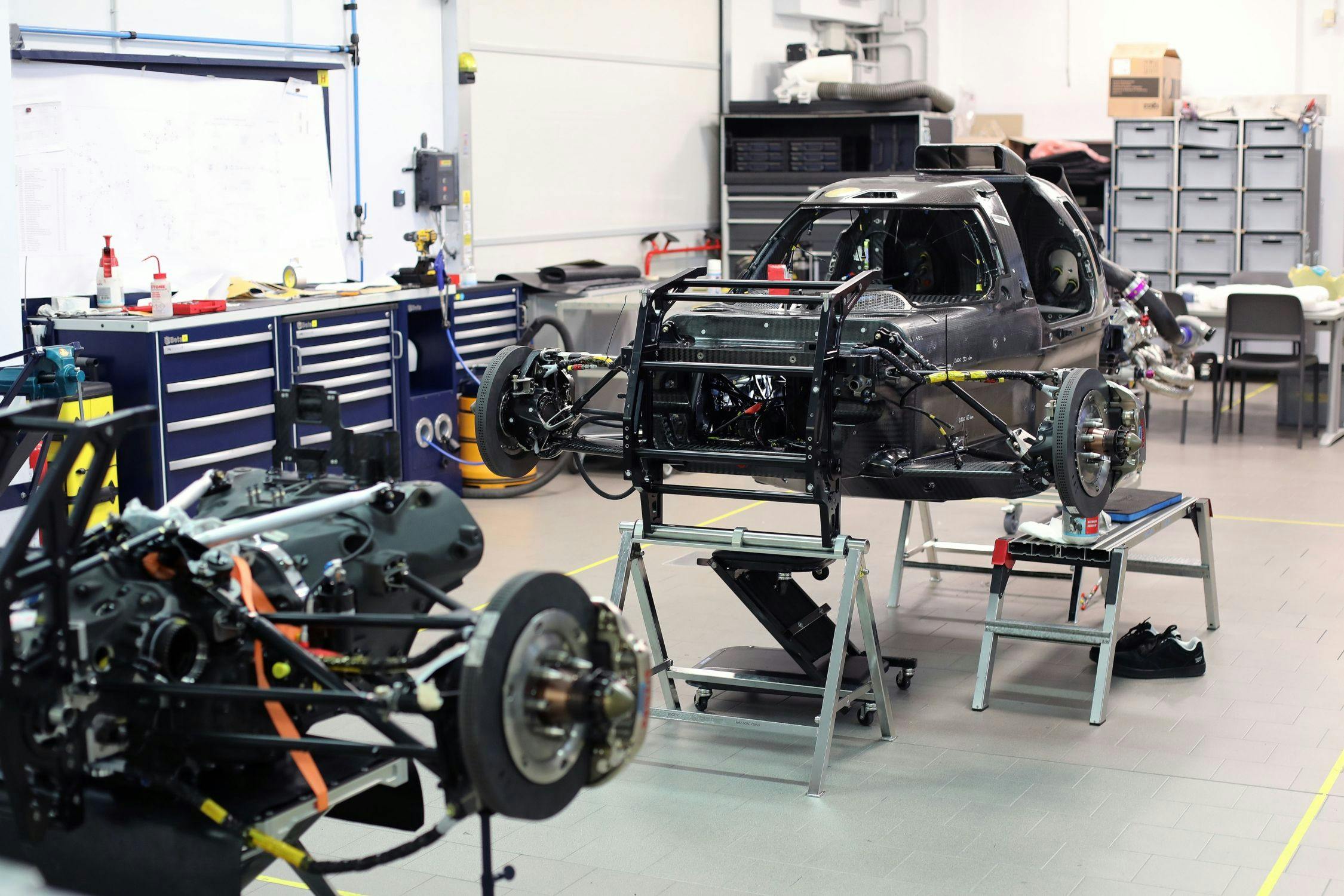 BMW M Le Mans Hybrid V8 Car chassis