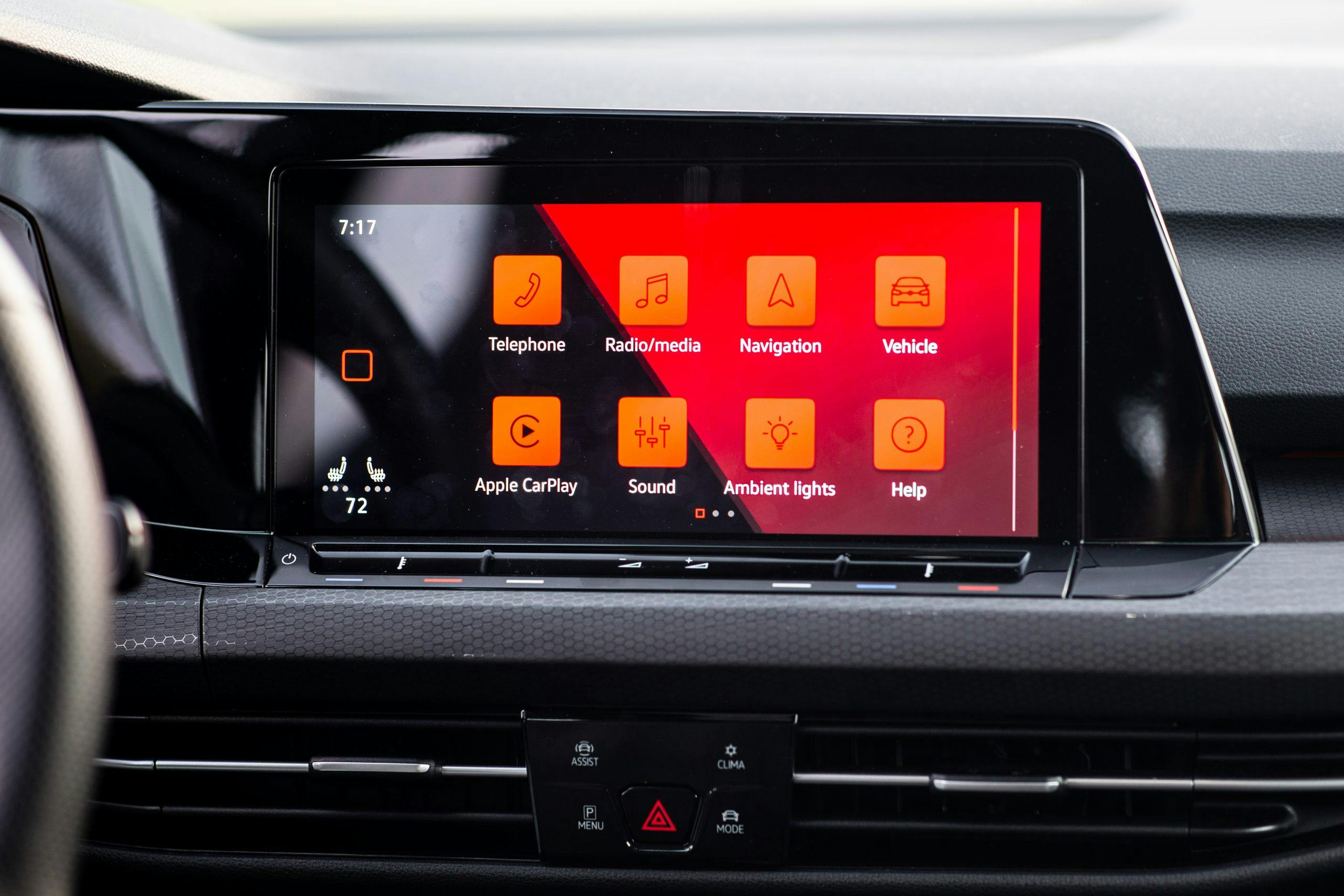 2022 VW GTI mk8 interior infotainment screen