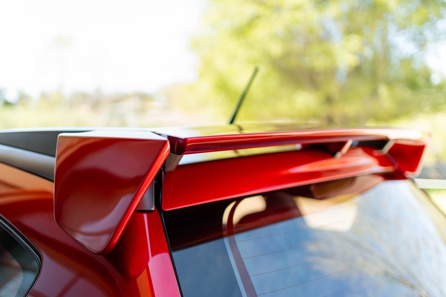 Pontiac Vibe GT-R custom rear wing