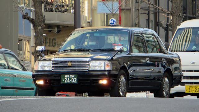 Tokyo Toyota Crown Comfort Taxi