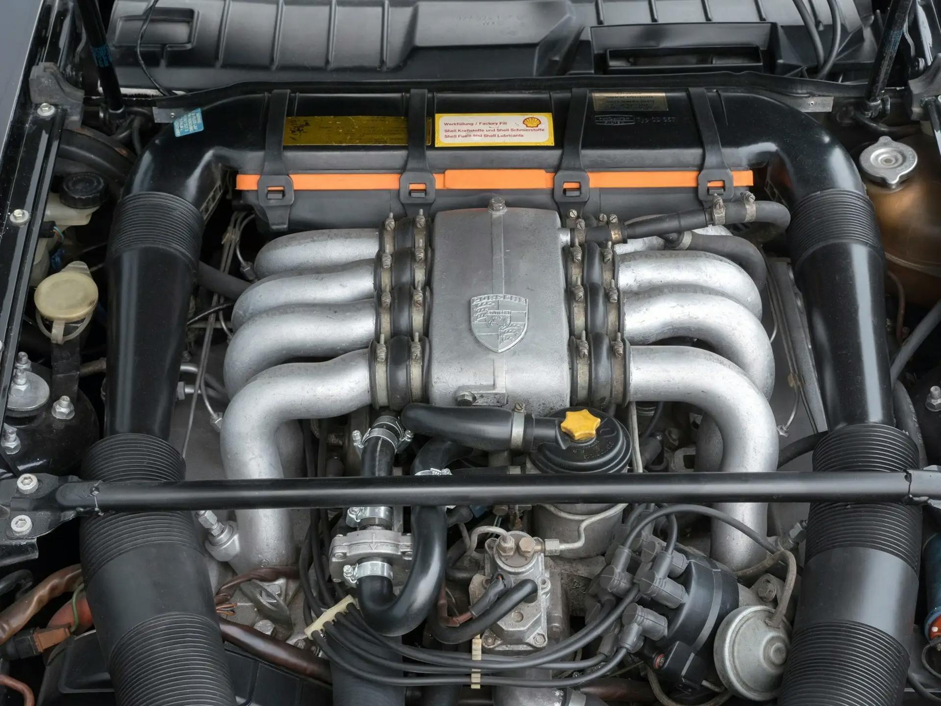 George Harrison's Porsche 928 - engine