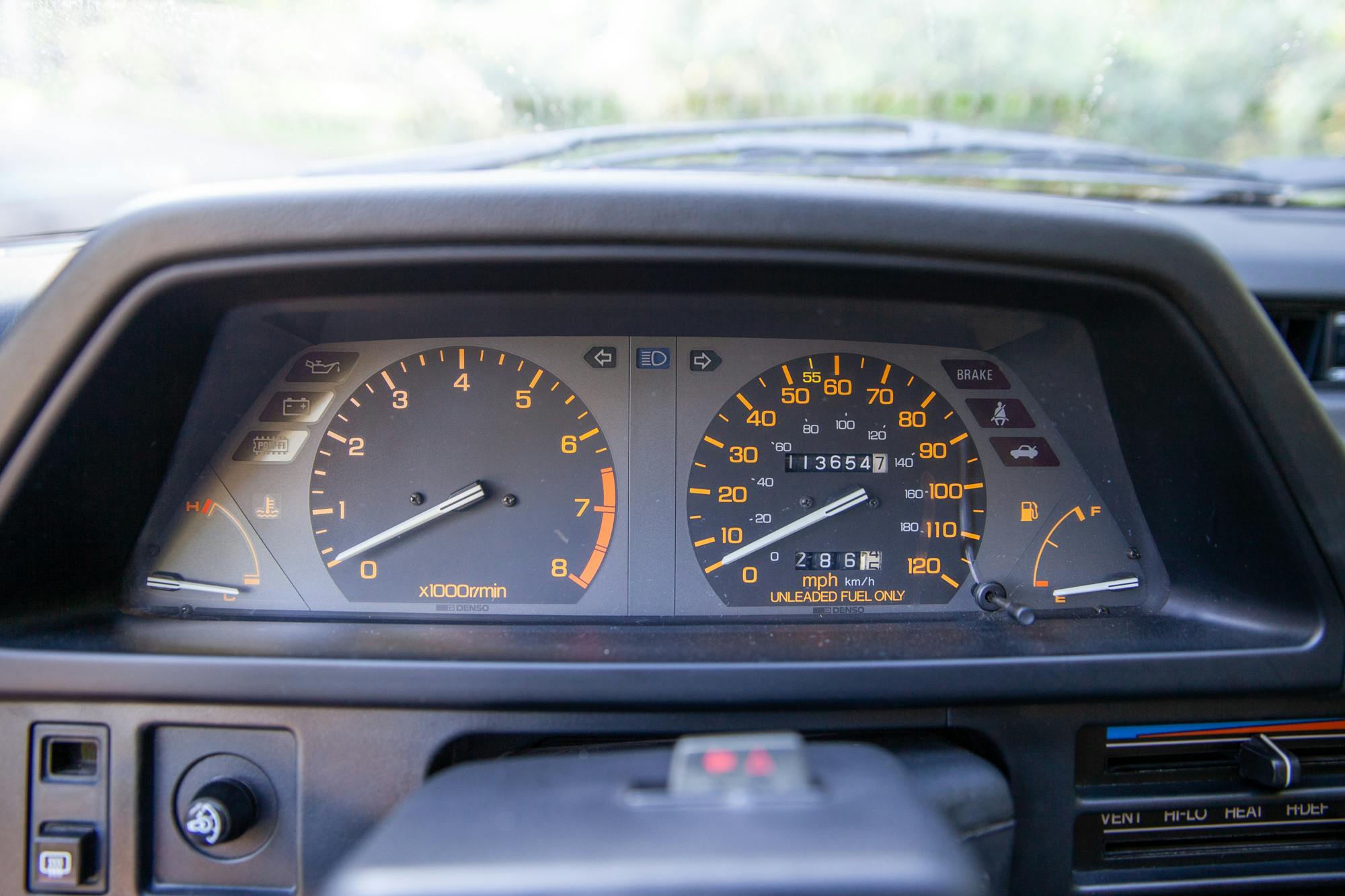 1986 Honda Civic Si interior dash gauges